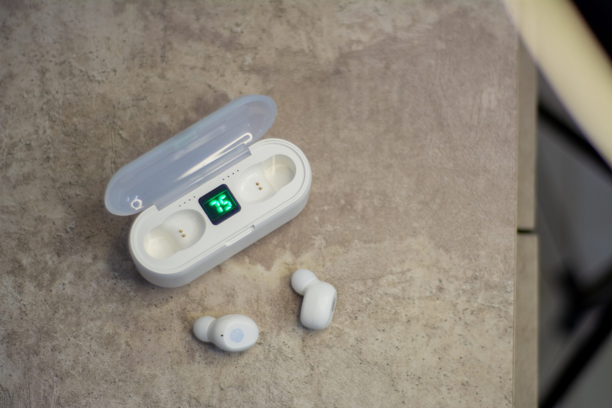 AURICULARES INALÁMBRICOS UNI TOUCH AAA | TÁCTILES, BLUETOOTH Y SONIDO PREMIUM - Imagen 5